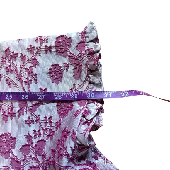 Likely Highland Short Romper Pink White Textured Floral Adjustable Straps Size 4 - Picture 6 of 11